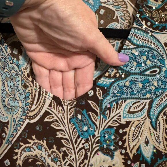 SHANNON FORD  CHOCOLATE/BLUE PRINT TOP w/SPARKLE    MEDIUM/PETITE - Picture 4 of 5